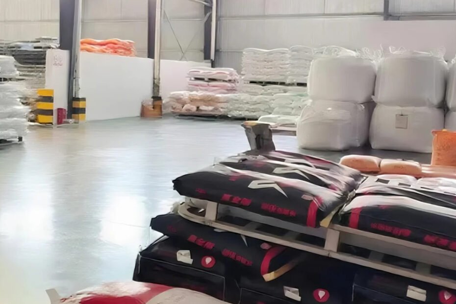 Finished feed warehouse