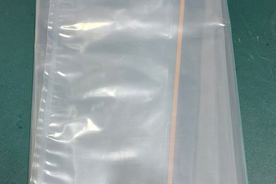 Transparent Breathable Bags with Degassing Valve